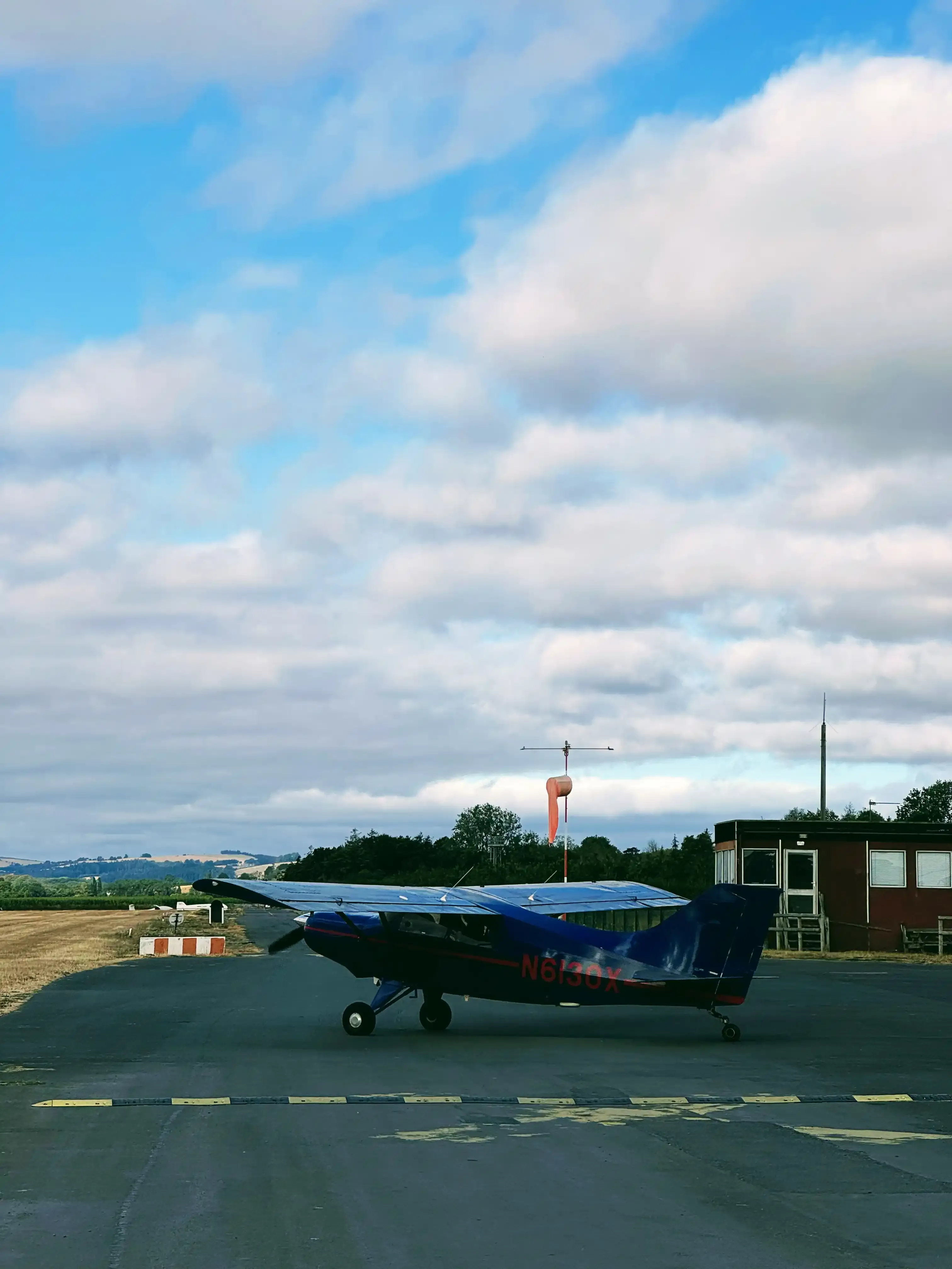 As a courteous cyclist, I always give way to aircraft.
